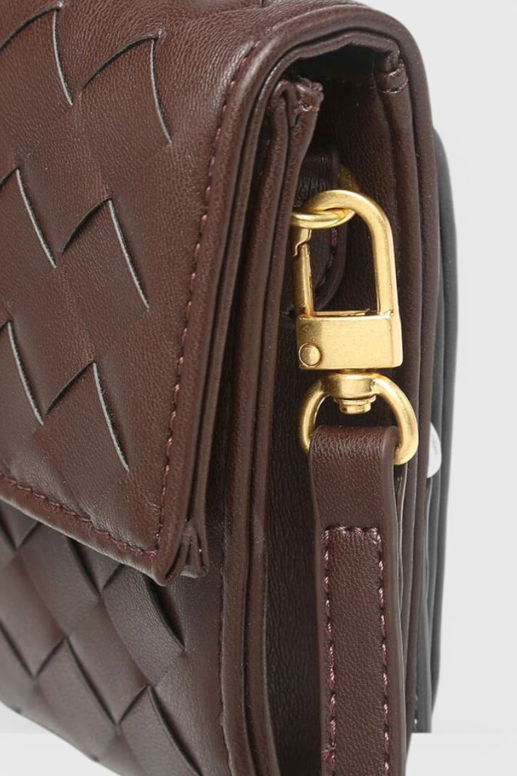 MELANIE™ | Clutch con Detalle de Nudo Dorado